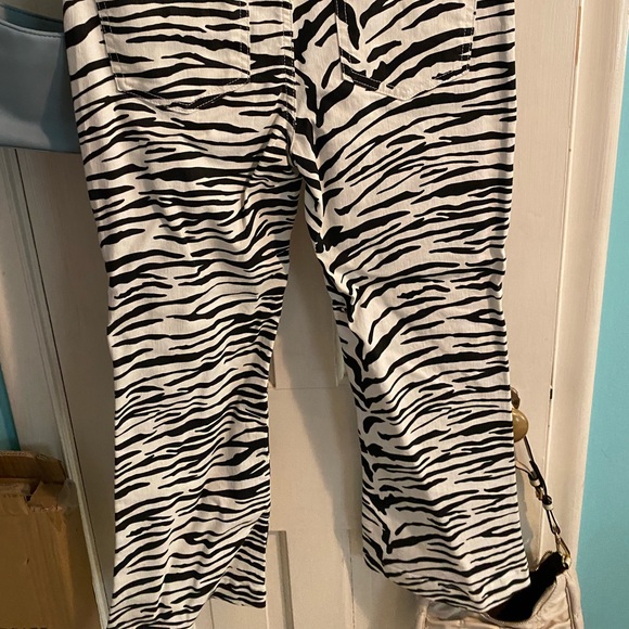 bershka zebra print jeans - Picture 2 of 2